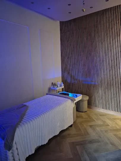 Azura Head Spa - Head Spa