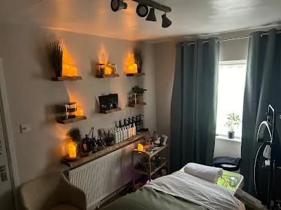 Calm Roots Head Spa - Head Spa