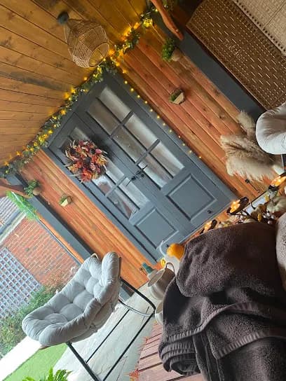 Calming Roots Head Spa - Head Spa