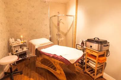 Coco Lane Beauty Clinic & Day Spa - Head Spa
