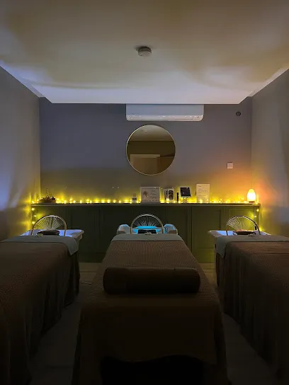 Esthetique Headspa Weybridge - Head Spa