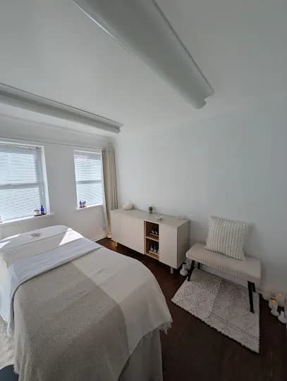 Glorious Light Wellness - Head Spa