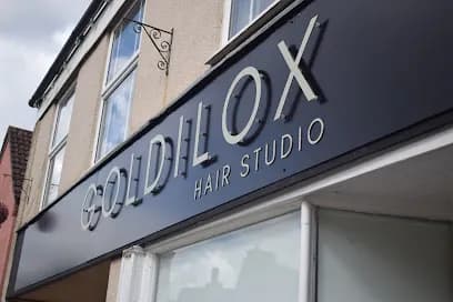 Goldilox Hair Salon & Emerald Head Spa - Head Spa