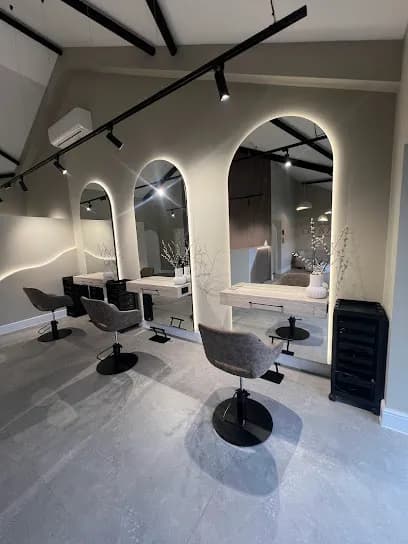 Hair by Nina & Co - Head Spa