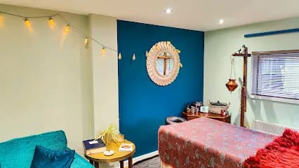 Heal Oasis Ayurvedic Wellness Derby - Head Spa