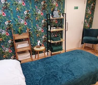 Heavenly Bliss Beauty Salon - Head Spa