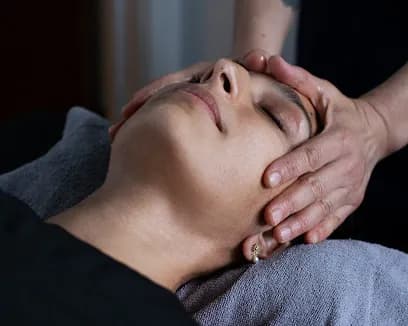 Jivita Ayurveda - Head Spa