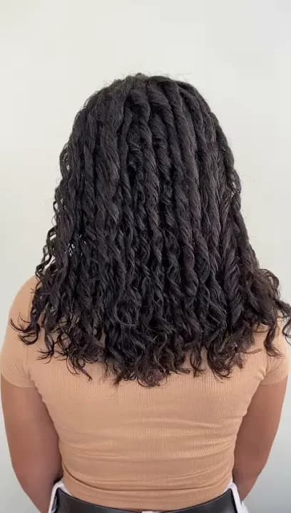 Jo Johnson Salon - Head Spa