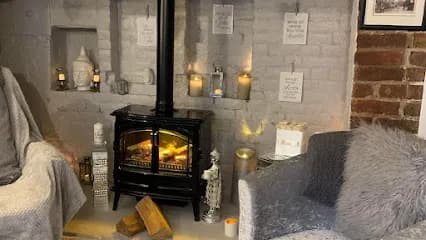 Knight's Hair & Beauty Spa Retreat - Head Spa