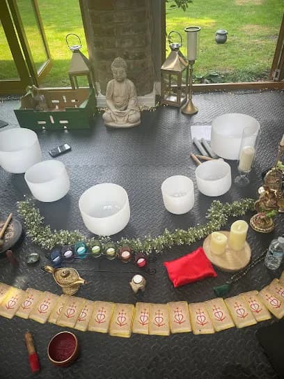 Lea Luna Healing - The Wirral Headspa - Head Spa