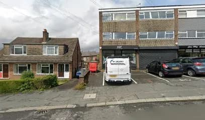 Lux Makeup & Hair Studio - Head Spa