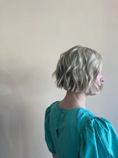 Mellow Hair Salon - Head Spa