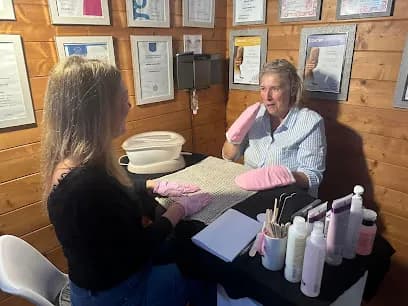 No1 Beauty & Holistic Training Academy - Head Spa
