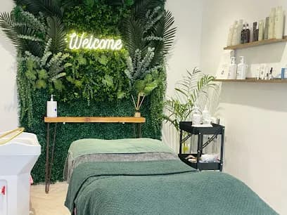 Noëlle Spa Room (formally The Women’s Wellness Club) - Head Spa