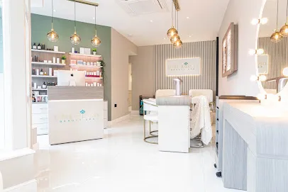 Opal Rooms Beauty Spa - Head Spa