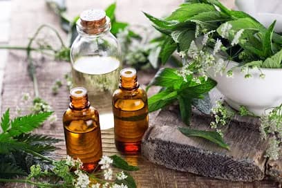 Ros White Ayurvedic Therapy - Head Spa