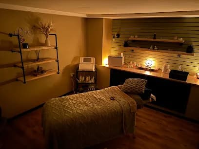 Royal therapy treatments & royal spa - Head Spa