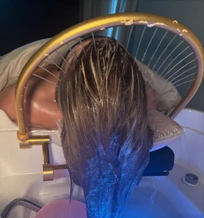 Skin & Scalp Studio - Head Spa