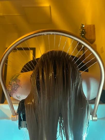 The Head Spa At Ivy Elizabeth - Head Spa