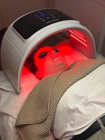 The Little Glow Studio - Head Spa