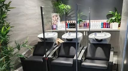 Tizard's salon & head spa - Head Spa