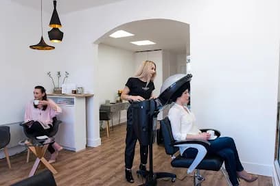 Vanity Atelier - Head Spa