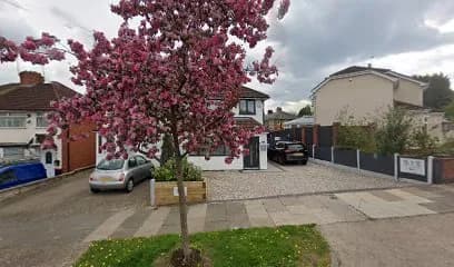 Wellness By SIX Hairdressing - Head Spa