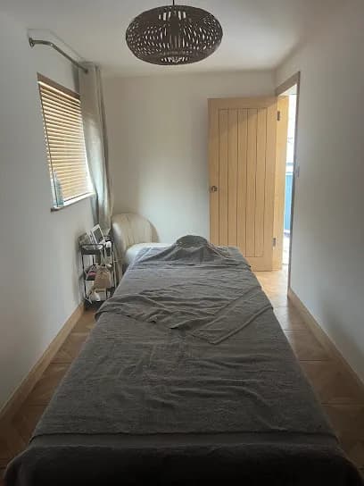 Zensation luxury massage & head spa - Head Spa
